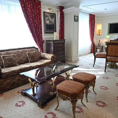 Готель Stone Bridge Скоп'є