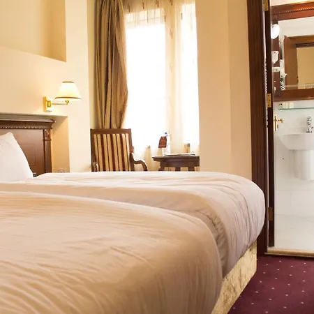 Stone Bridge Hotel 4*