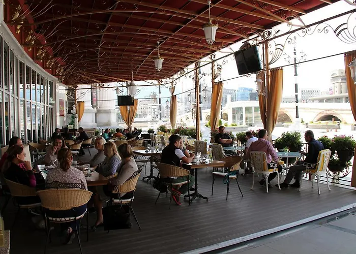 Stone Bridge 4* Скоп'є