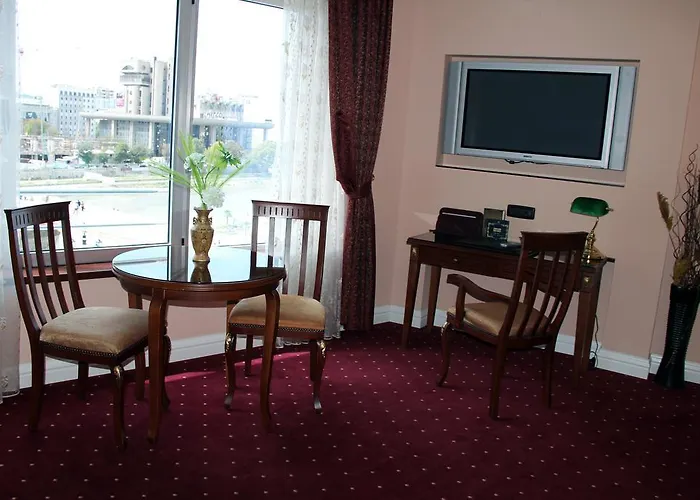 Stone Bridge Otel 4*