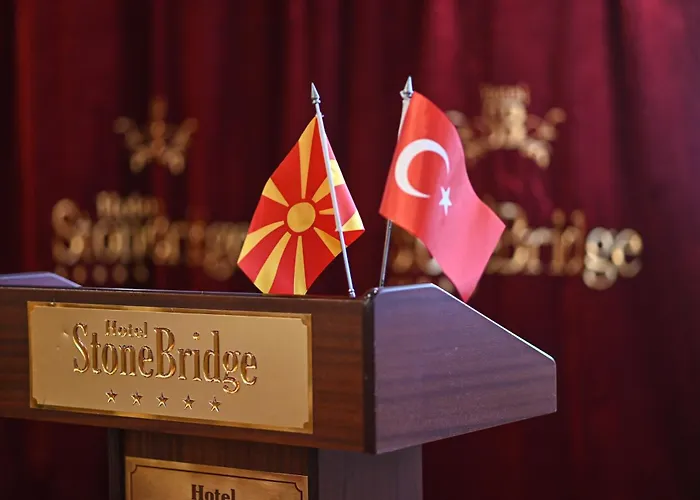 Готель Stone Bridge 4*