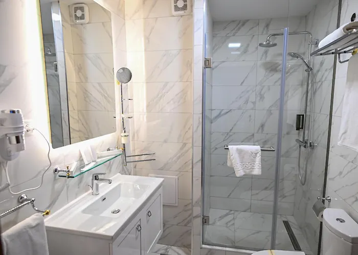 Stone Bridge 4* Escópia