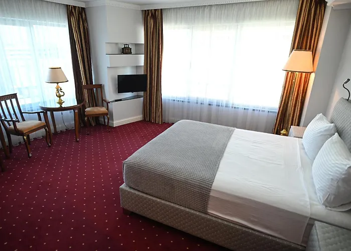 Stone Bridge Hotel 4*