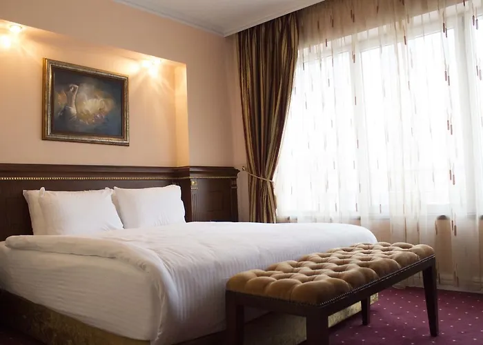 Hotel Stone Bridge 4*