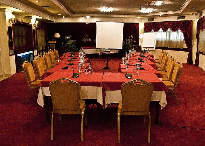 Stone Bridge Hotel 4*